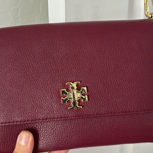 Burgundy authentic Tory Burch bag! In great condition ! - Picture 1 of 6
